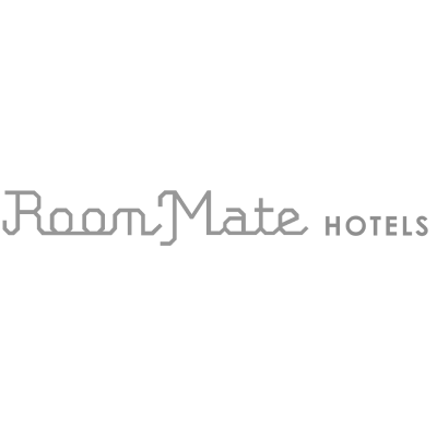 Logo Room Mate hoteles en blanco y negro